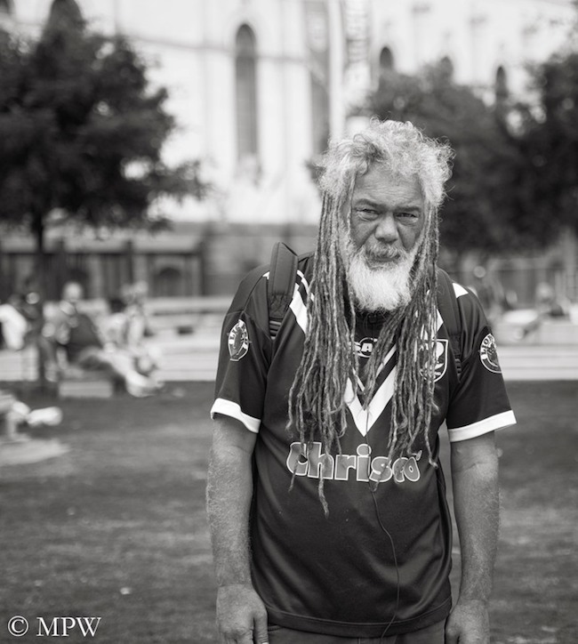 Auckland City street photo, Queent St, black and white